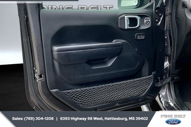 Used 2021 Jeep Gladiator Sport image 18