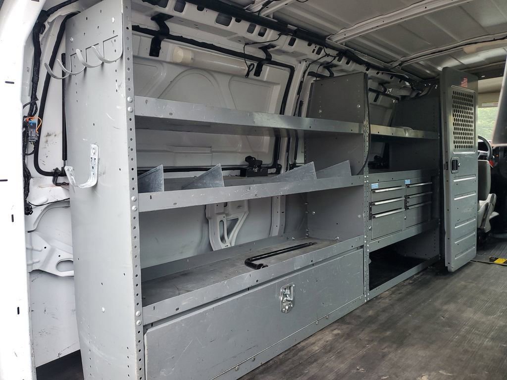 Used 2014 Chevrolet Express 2500 w/ Express Access Plus Package image 8