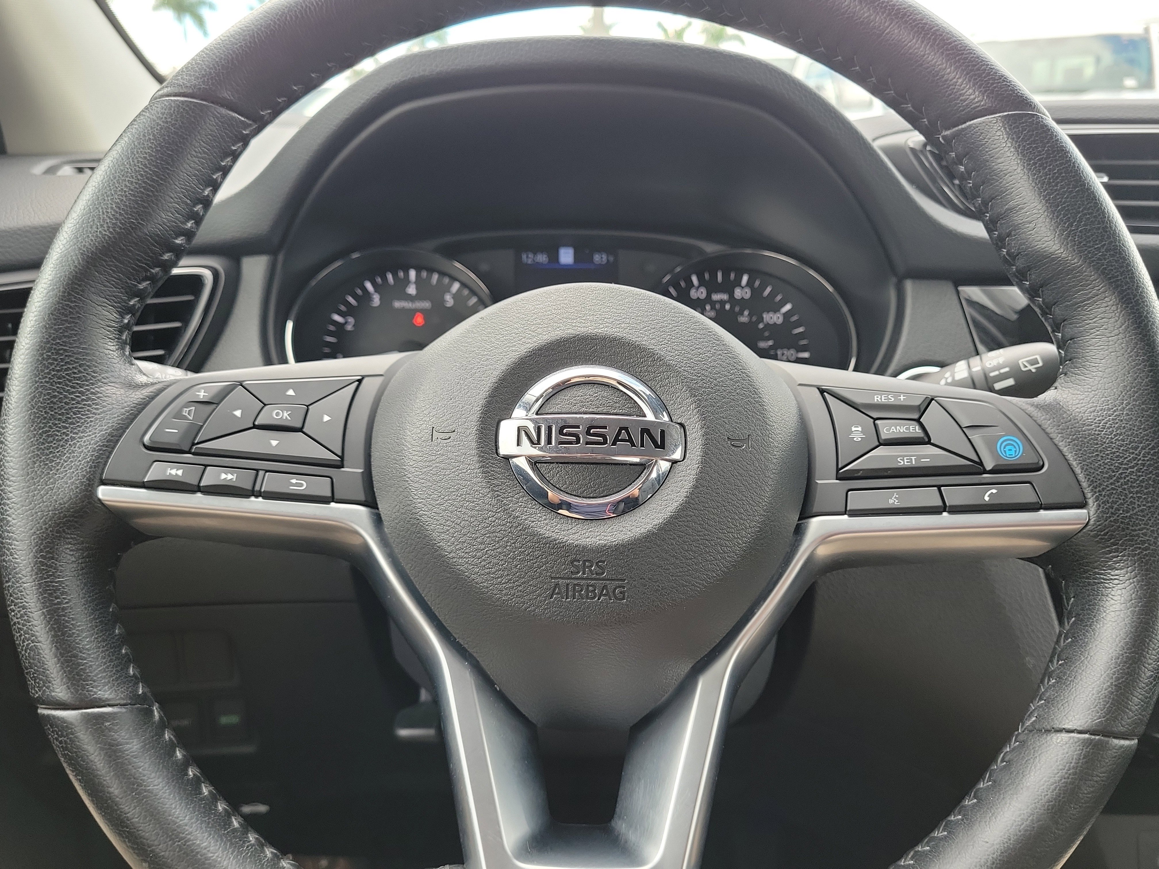 Used 2022 Nissan Rogue Sport SL w/ Premium Package AWD/4WD image 11