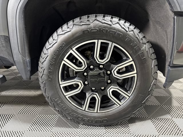 Used 2020 GMC Sierra 2500 AT4 w/ AT4 Premium Package AWD/4WD image 11