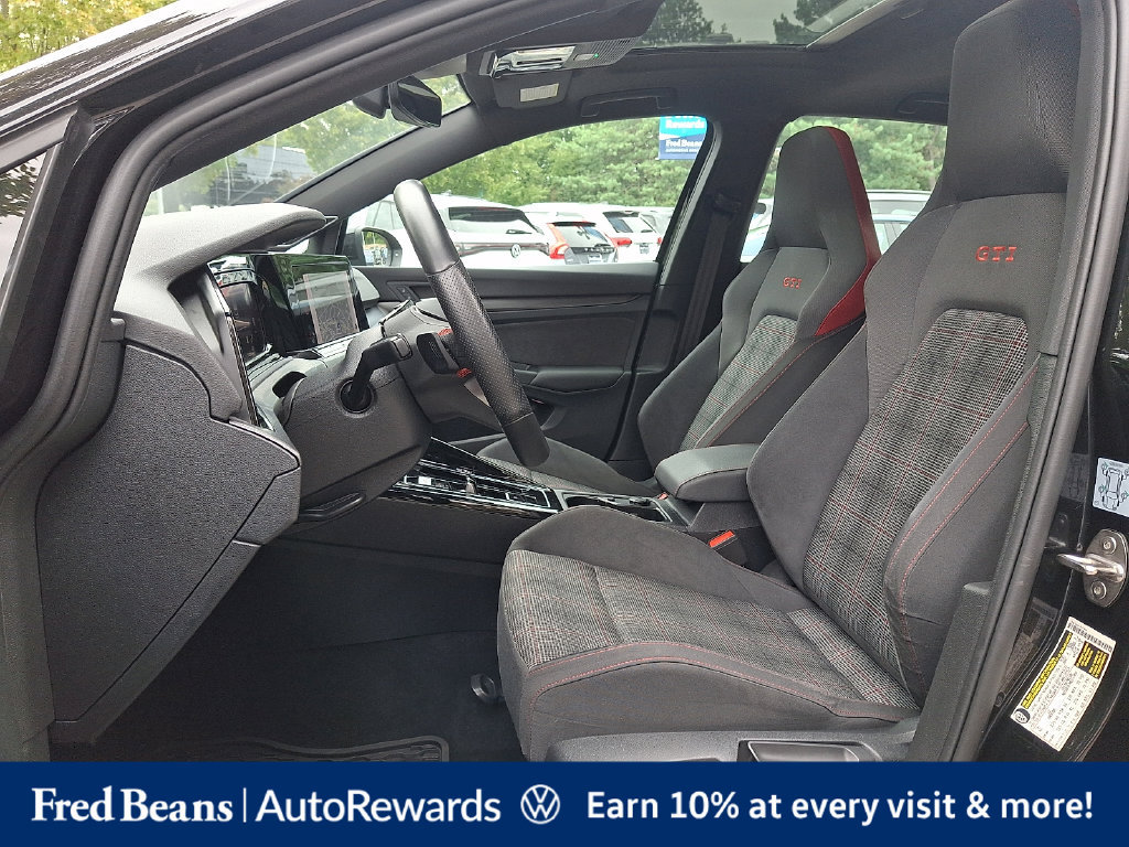 Used 2024 Volkswagen GTI SE FWD image 19