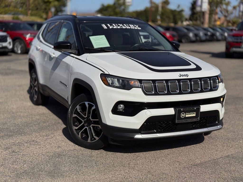 Used 2022 Jeep Compass Limited w/ Mopar Graphics Package image 2