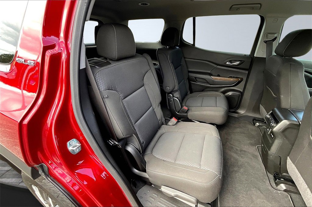 Used 2023 GMC Acadia SLE w/ Driver Convenience Package image 26