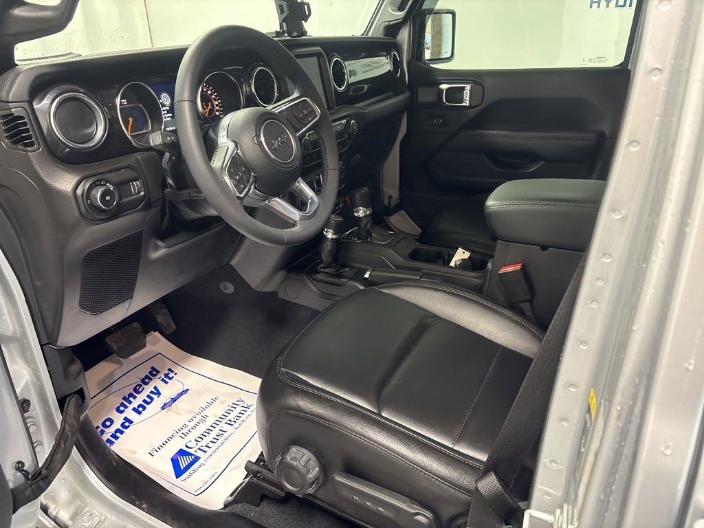 Used 2023 Jeep Wrangler Altitude image 14