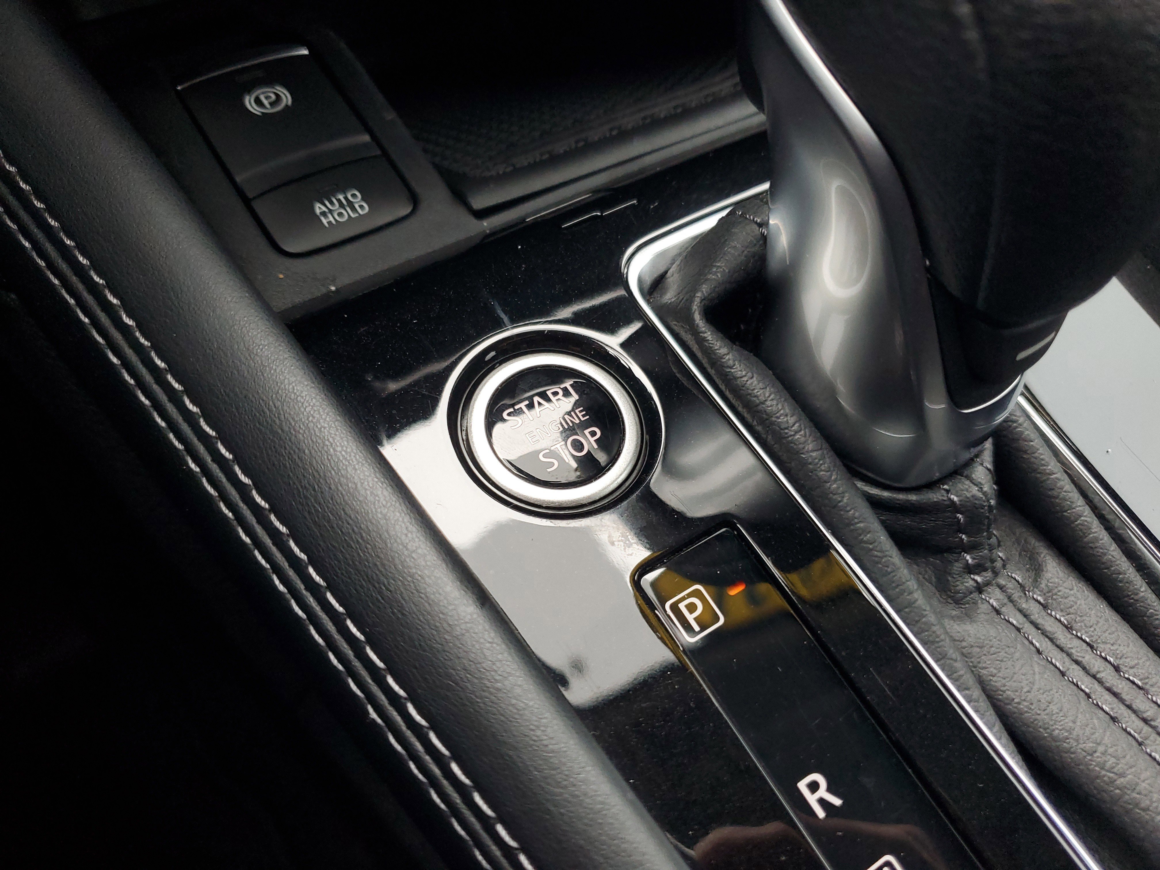 Used 2021 Nissan Kicks SV image 34