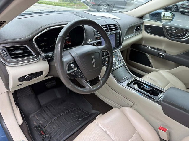 Used 2020 Lincoln Continental w/ Premium Package FWD image 16