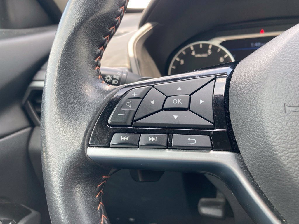 Used 2025 Nissan Altima 2.5 SR FWD image 14