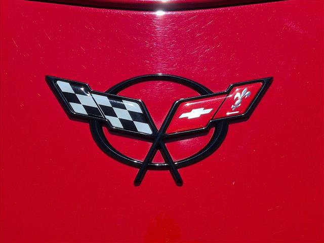 Used 2004 Chevrolet Corvette Coupe w/ Preferred Equipment Group RWD image 20
