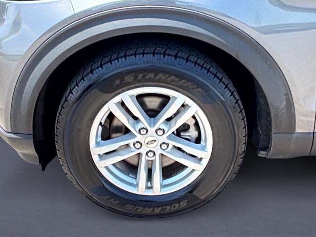 Certified 2022 Ford Explorer XLT RWD image 10