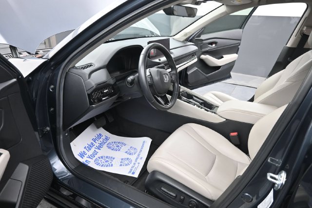 Used 2025 Honda Accord EX-L image 9