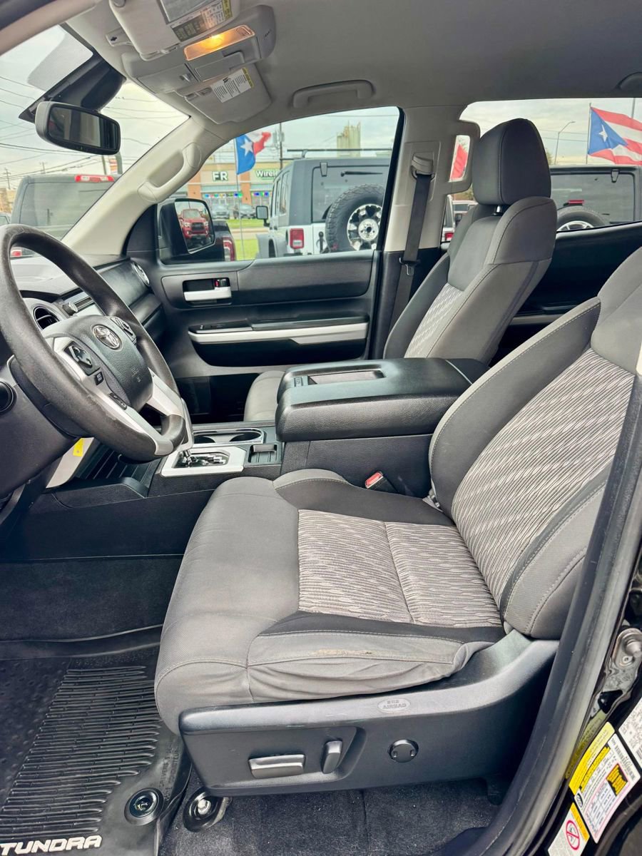 Used 2019 Toyota Tundra SR5 w/ SR5 Upgrade Package AWD/4WD image 4