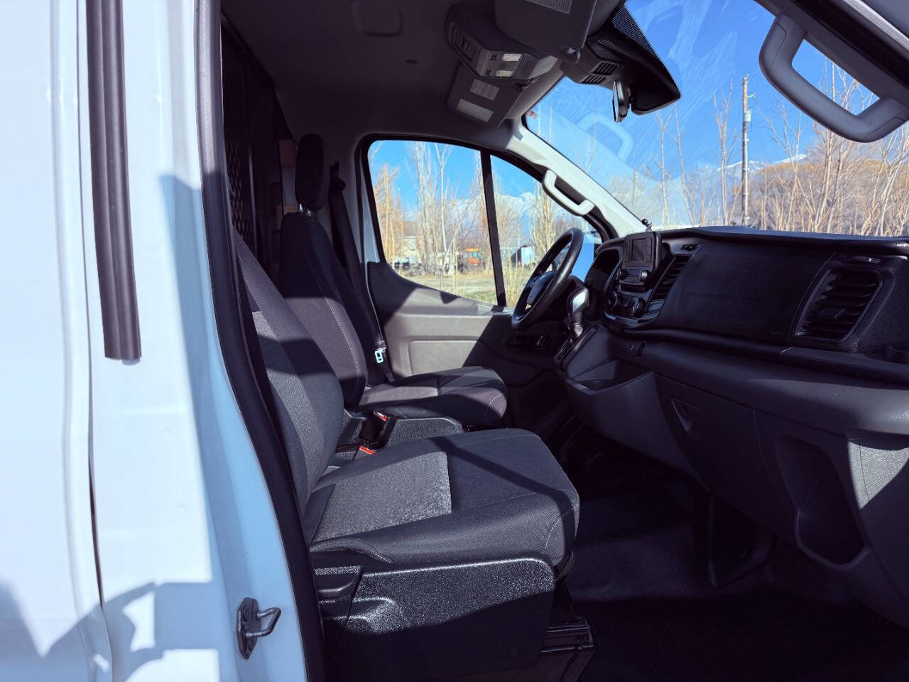 Used 2023 Ford Transit 250 Low Roof AWD w/ Exterior Upgrade Package image 18