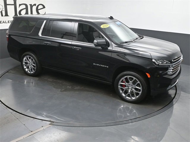 Certified 2024 Chevrolet Suburban High Country w/ Advanced Technology Package image 39