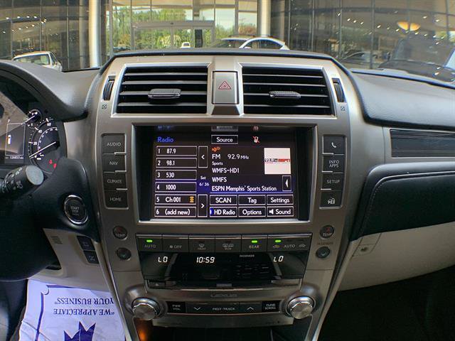 Used 2020 Lexus GX 460 Premium w/ Premium Package AWD/4WD image 16