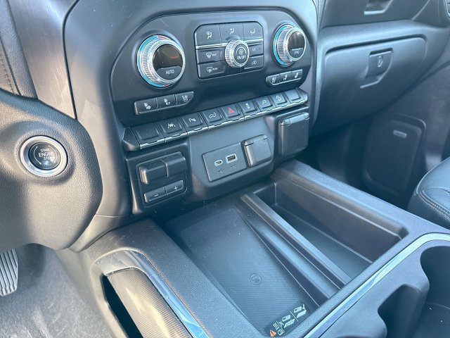 Used 2022 GMC Sierra 1500 AT4 w/ Technology Package AWD/4WD image 19