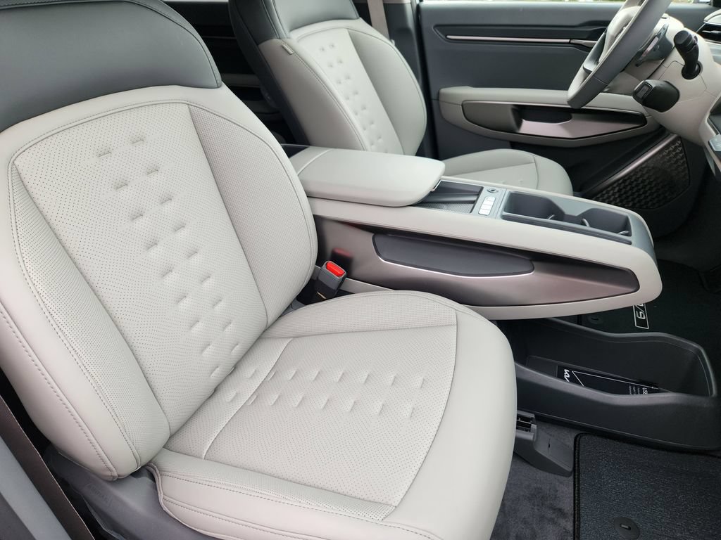 New 2026 Kia EV9 Wind AWD/4WD image 13