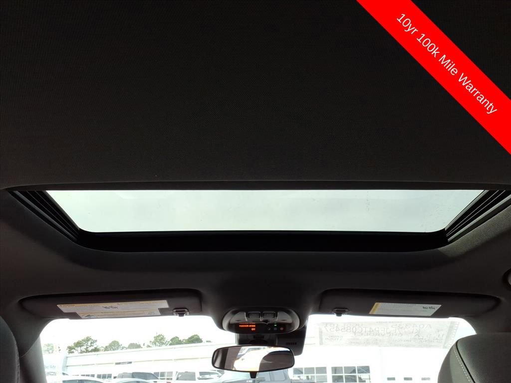 New 2026 Chevrolet Trax RS w/ Sunroof Package image 15