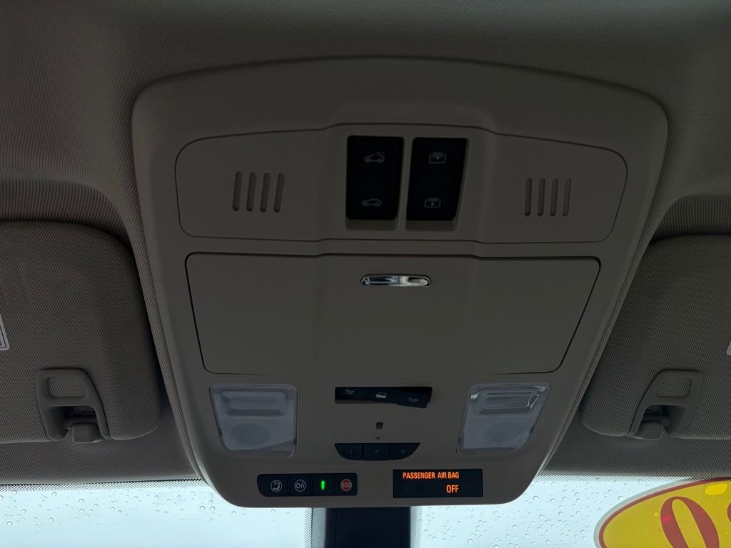 Used 2020 Buick Envision Essence w/ Experience Buick Package image 22