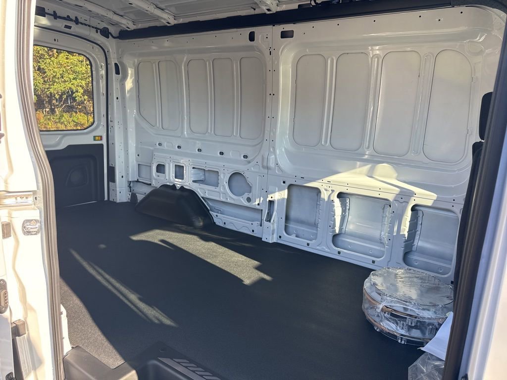 New 2026 Ford Transit 250 148 Medium Roof w/ Exterior Upgrade Package RWD image 16
