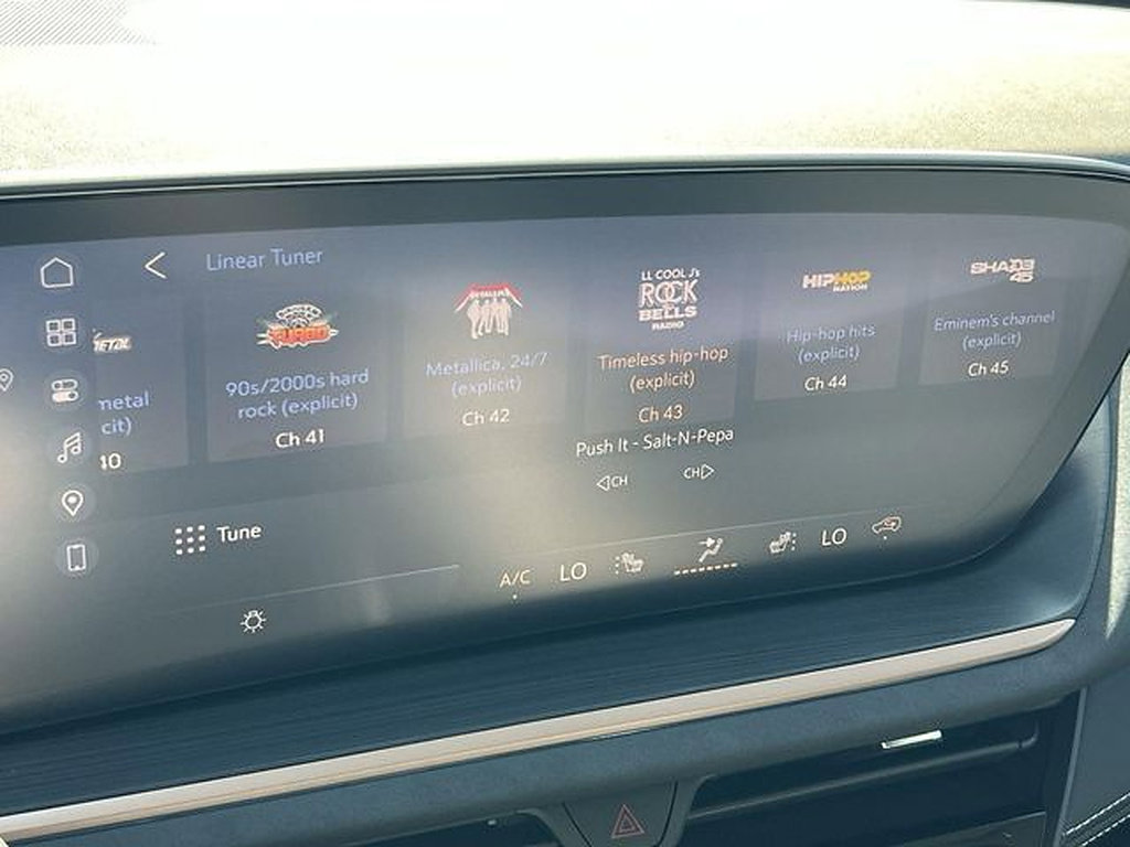 New 2026 Buick Envision Sport Touring AWD/4WD image 17