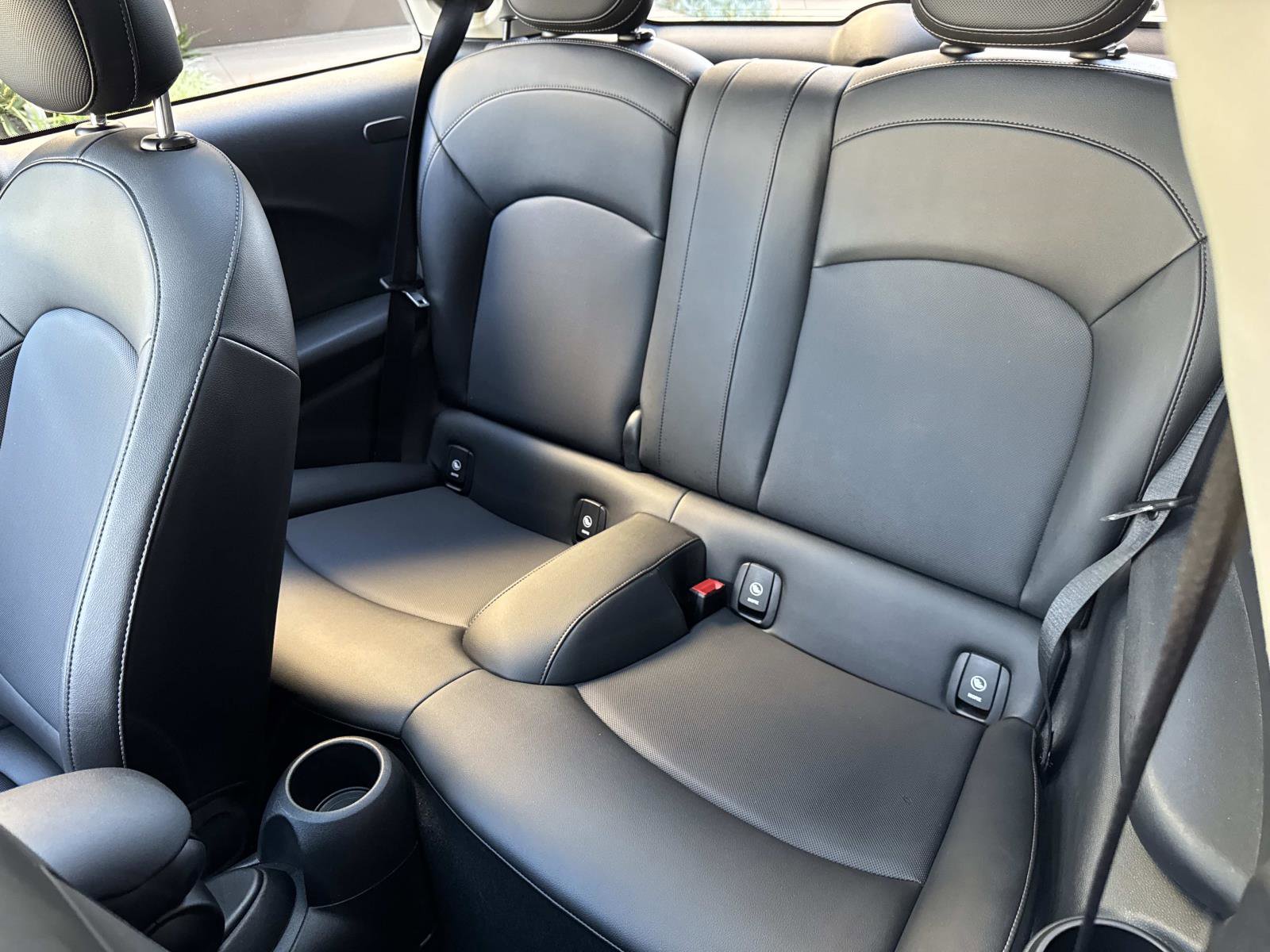 Used 2019 MINI Cooper 2-Door Hardtop image 21