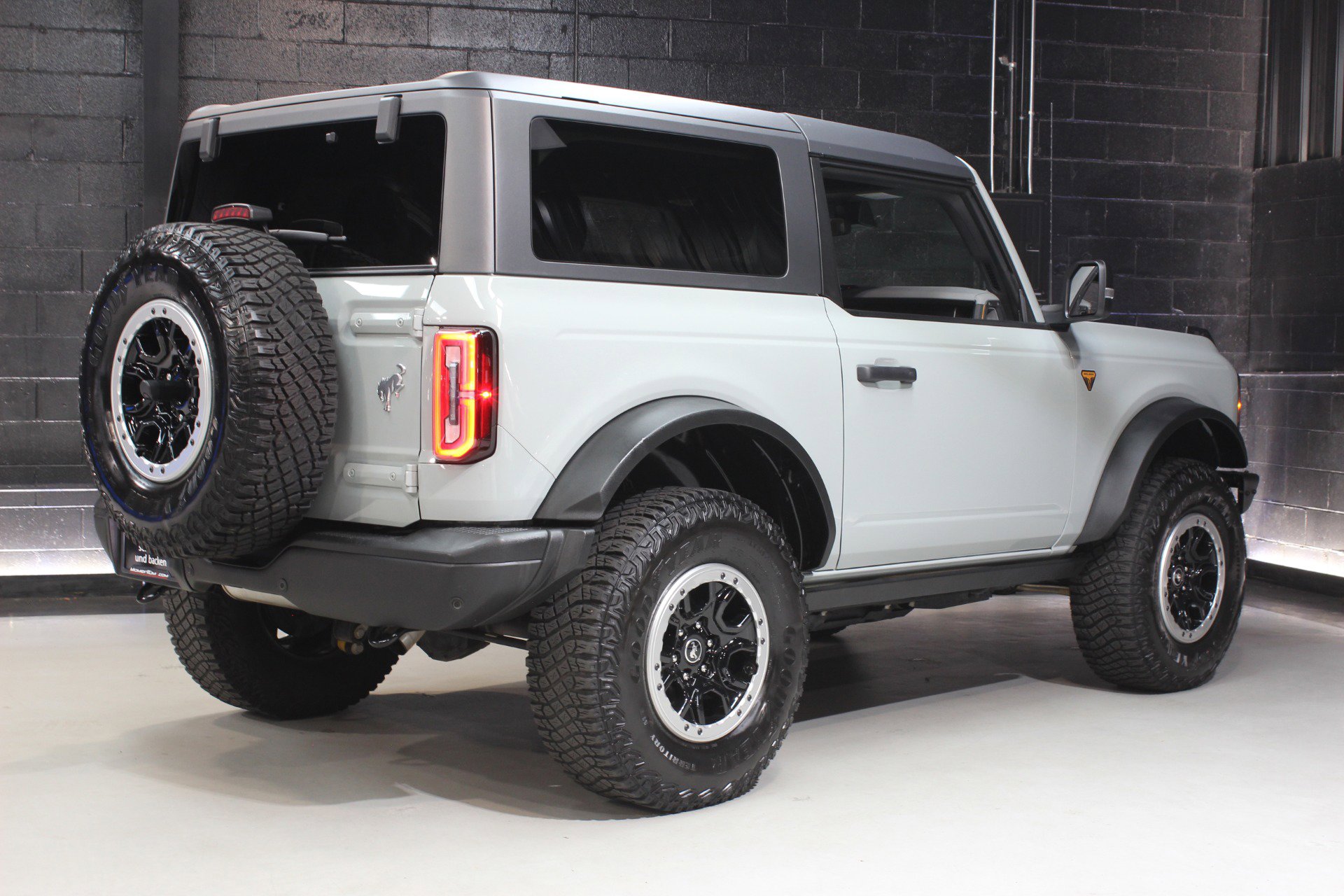 Used 2022 Ford Bronco Badlands image 15