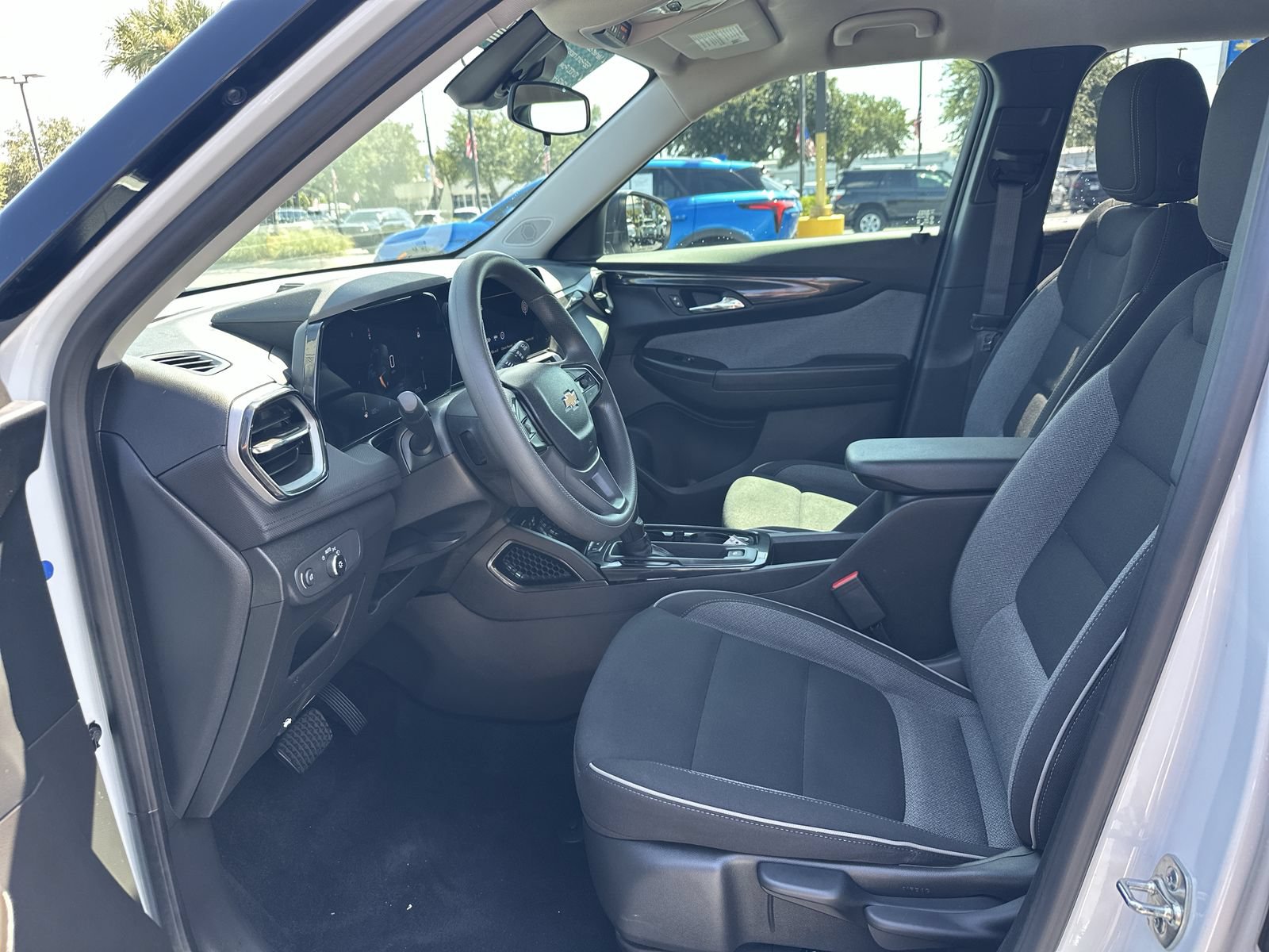 Used 2026 Chevrolet TrailBlazer LS w/ LS Convenience Package FWD image 16