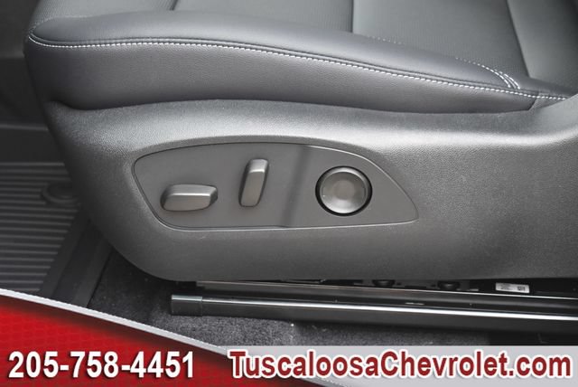 New 2026 Chevrolet Traverse LT w/ LPO, Floor Liner Package FWD image 16