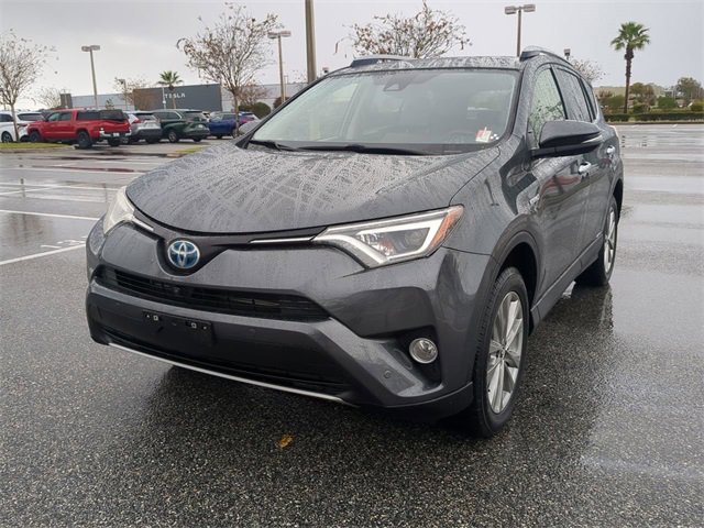 Used 2018 Toyota RAV4 Limited w/ Advanced Technology Package image 8