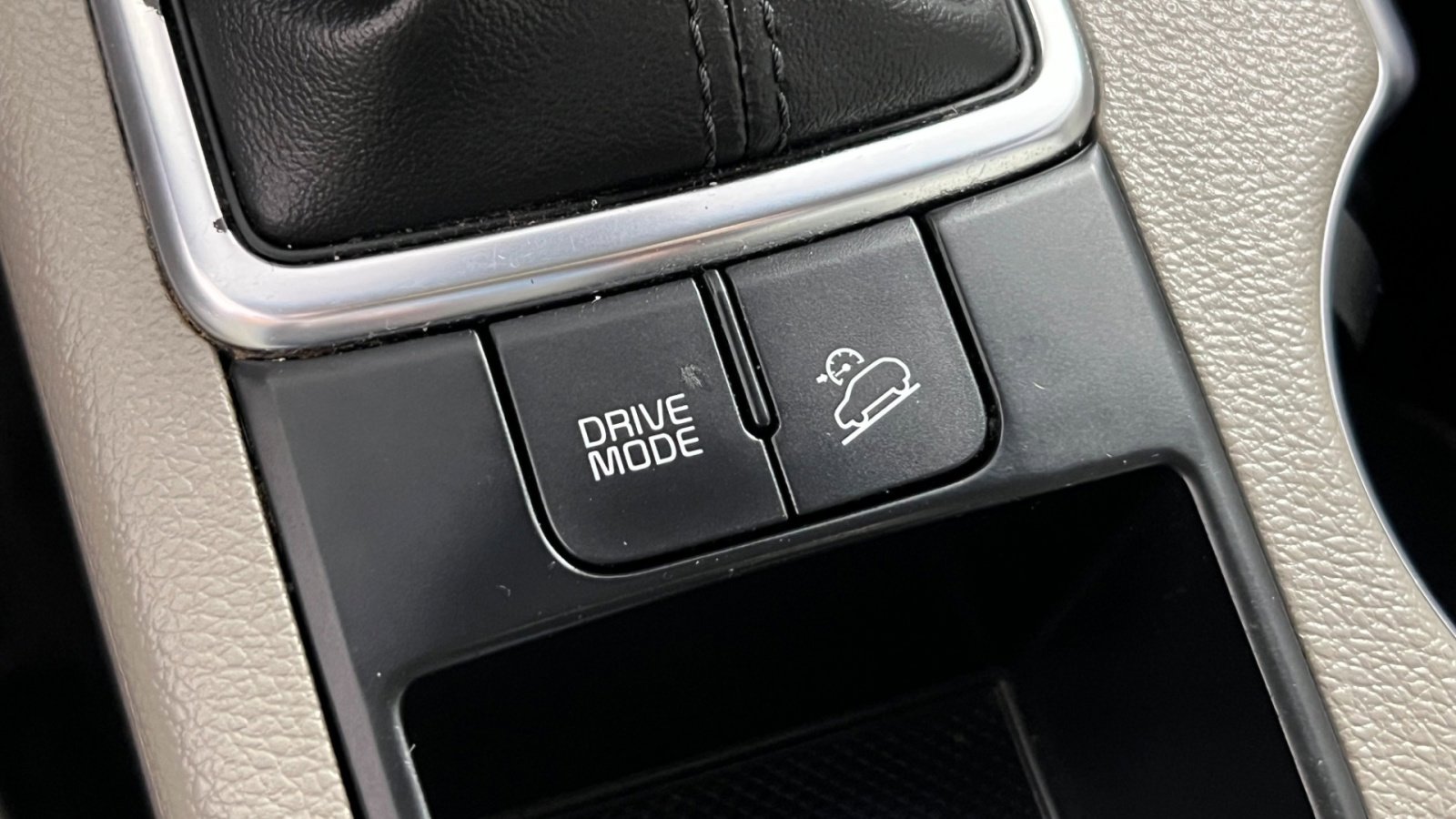 Used 2021 Kia Sportage EX image 27