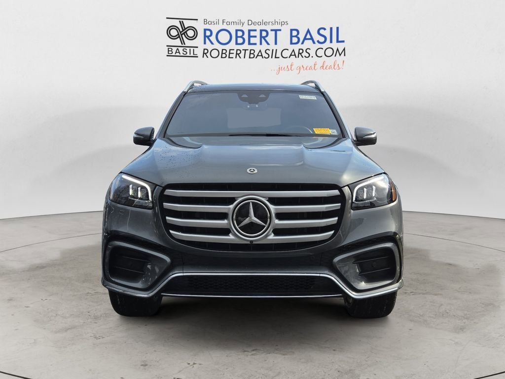 Used 2025 Mercedes-Benz GLS 580 4MATIC image 8