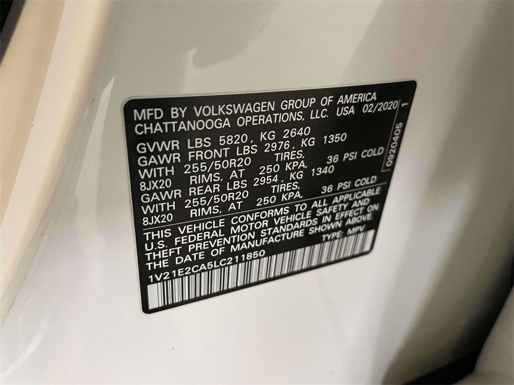 Used 2020 Volkswagen Atlas Cross Sport SE image 19