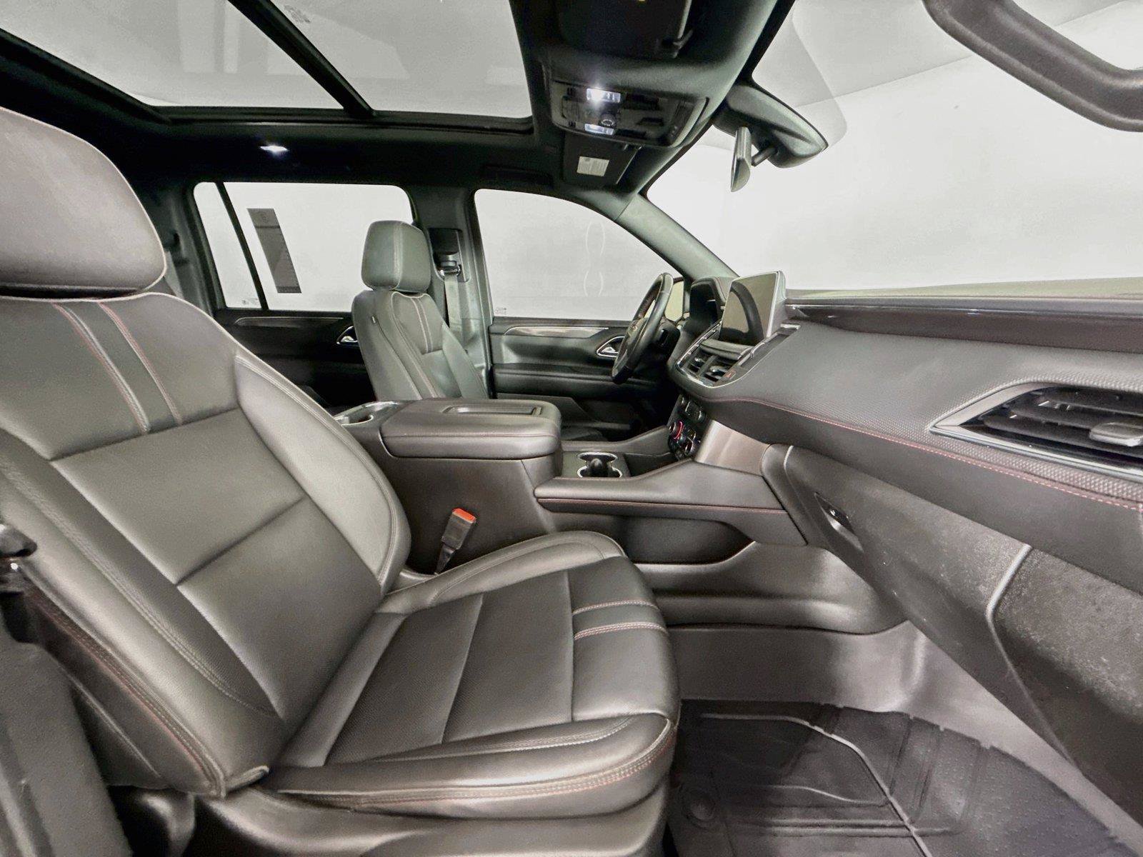 Used 2022 Chevrolet Suburban RST w/ Luxury Package AWD/4WD image 44