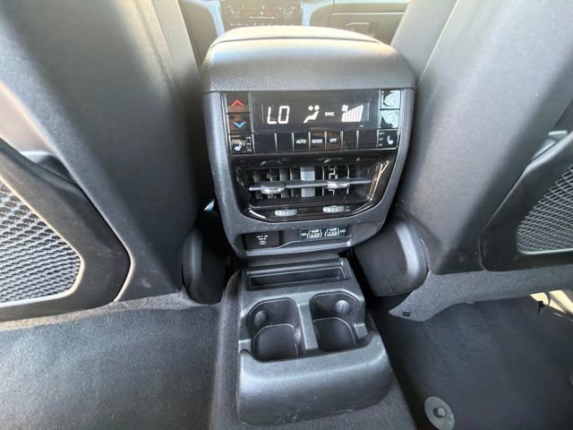 Used 2024 Jeep Grand Cherokee L Limited w/ Trailer Tow Package AWD/4WD image 17