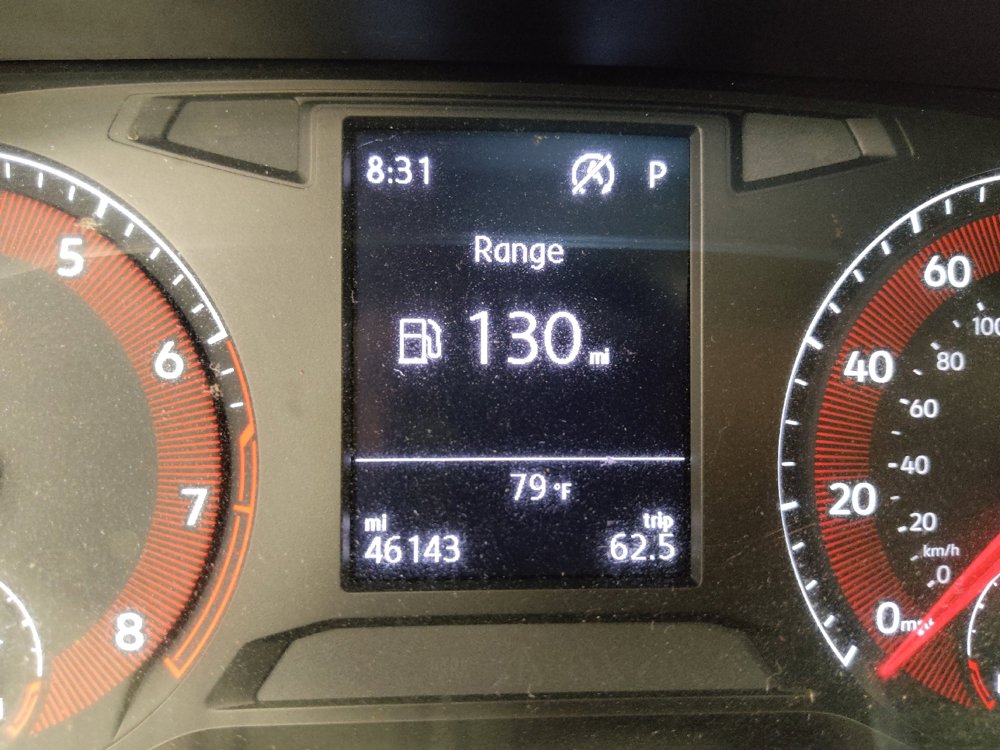 Used 2019 Volkswagen Jetta SE w/ Cold Weather Package FWD image 23