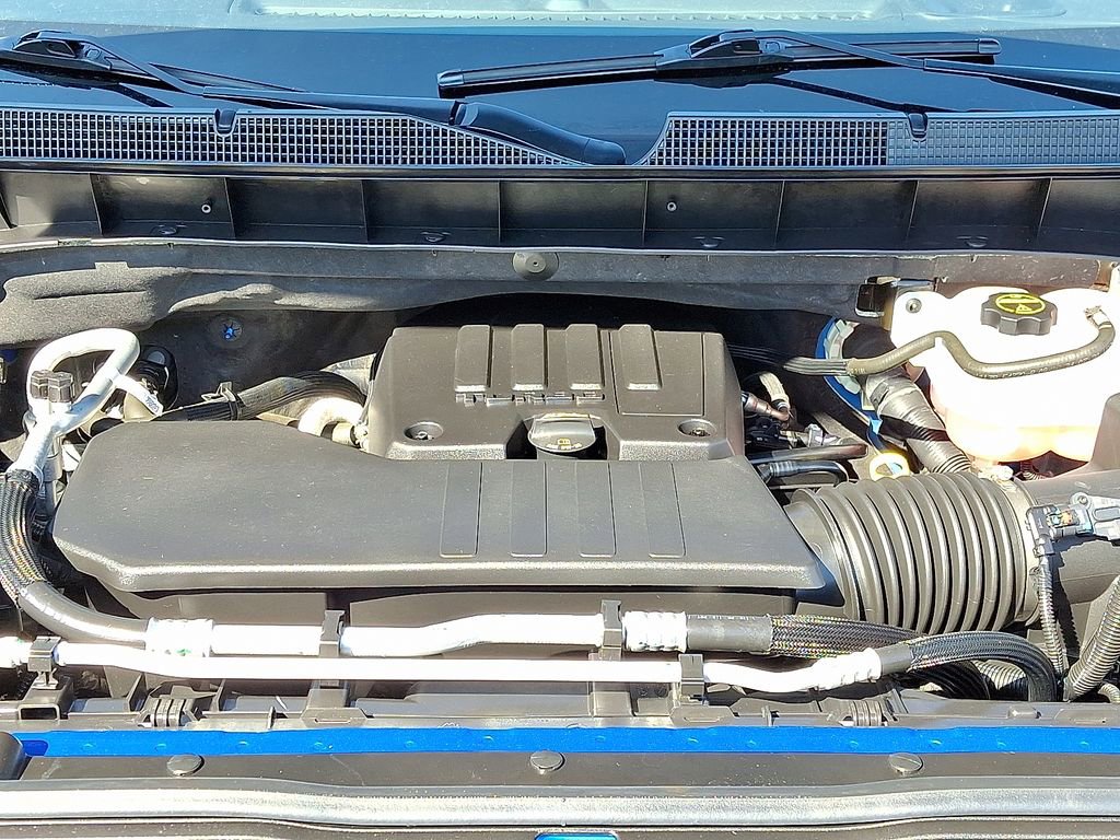 Used 2025 Chevrolet Silverado 1500 Custom w/ Turbomax Blackout Package image 27