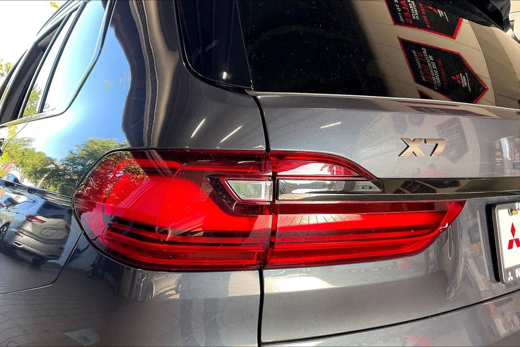 Used 2021 BMW X7 M50i w/ Cold Weather Package AWD/4WD image 19