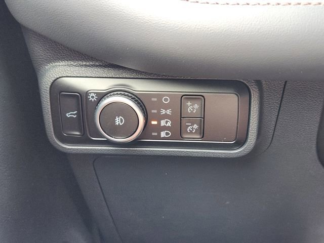 New 2026 Ford Explorer Active w/ Active Comfort Package image 22