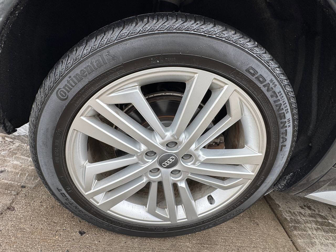 Used 2018 Audi Q5 2.0T Premium Plus w/ Premium Plus Package image 30