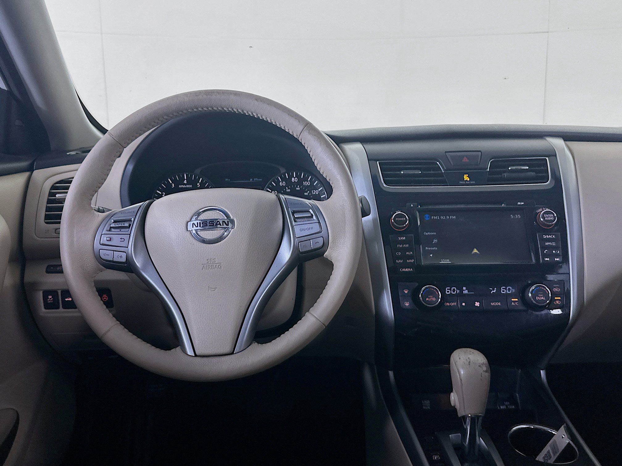 Used 2015 Nissan Altima 2.5 SL w/ Technology Package FWD image 18