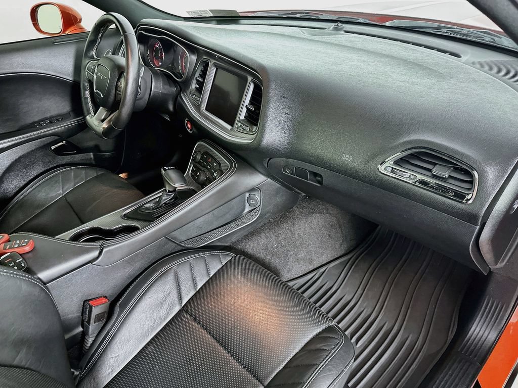 Used 2017 Dodge Challenger SRT Hellcat RWD image 31