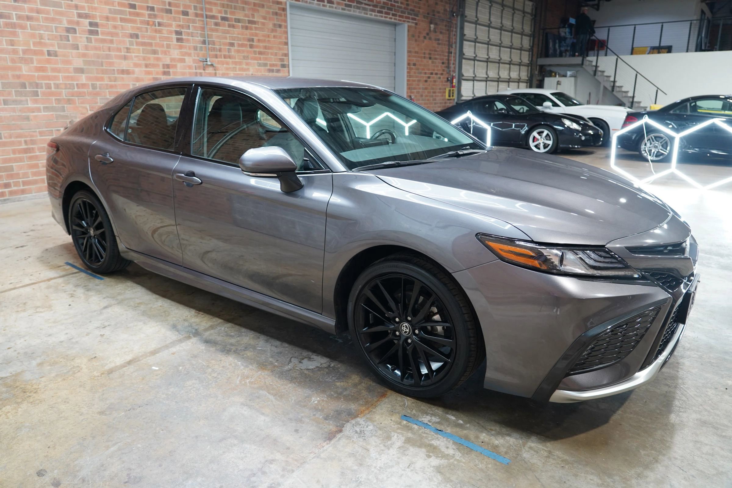 Used 2023 Toyota Camry XSE image 3