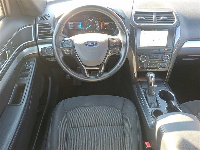 Used 2017 Ford Explorer XLT w/ Equipment Group 201A image 11