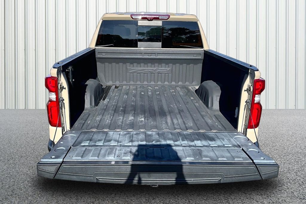 Used 2022 Chevrolet Silverado 1500 ZR2 w/ Technology Package image 25