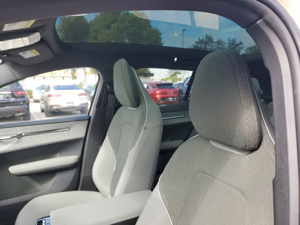 New 2026 Volvo EX30 Cross Country Ultra AWD/4WD image 8