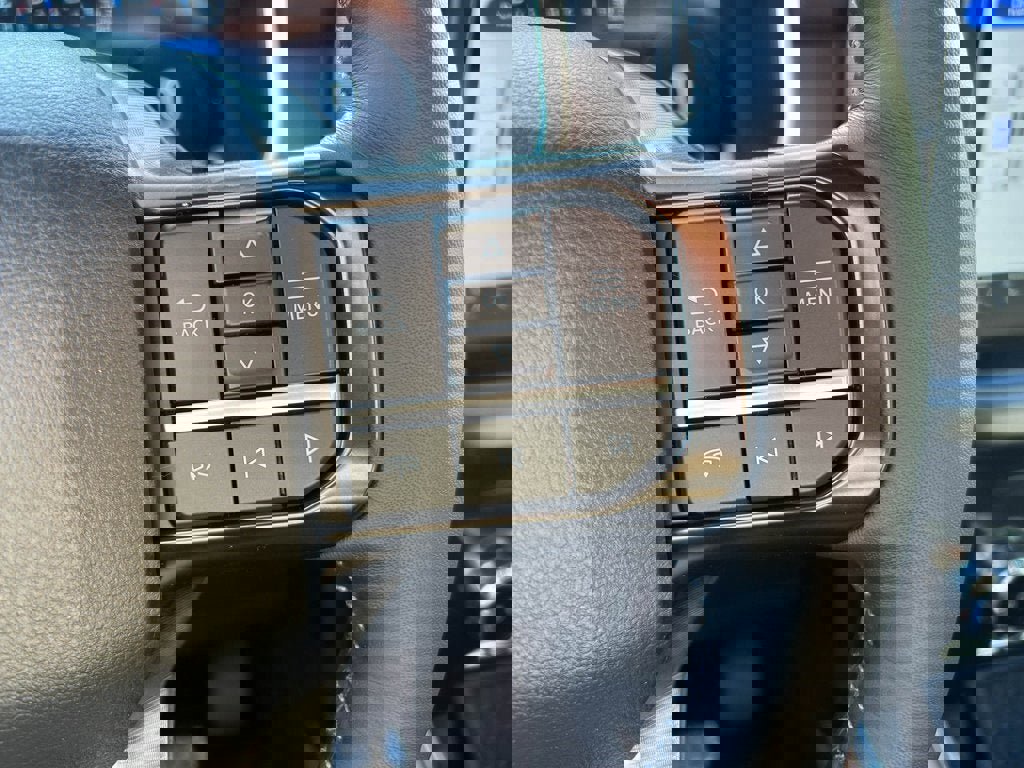 New 2025 Ford F150 Platinum w/ FX4 Off-Road Package image 30