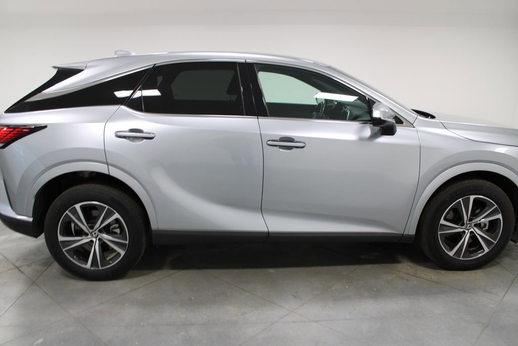 Used 2024 Lexus RX 350 FWD w/ Technology Package image 11