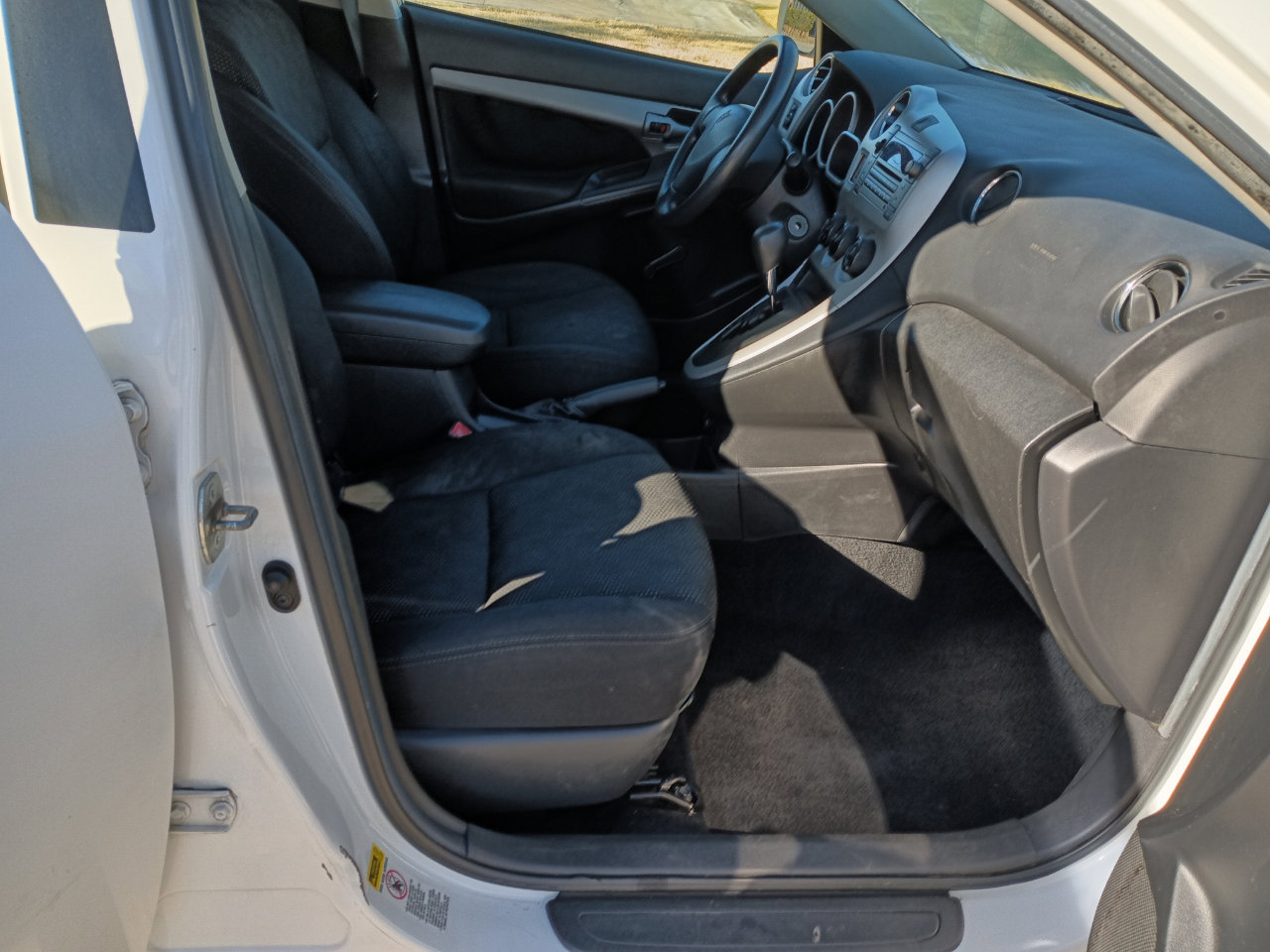 Used 2009 Pontiac Vibe 2.4L image 16