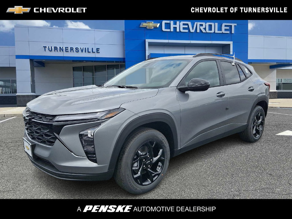 New 2026 Chevrolet Trax LT w/ Sunroof Package