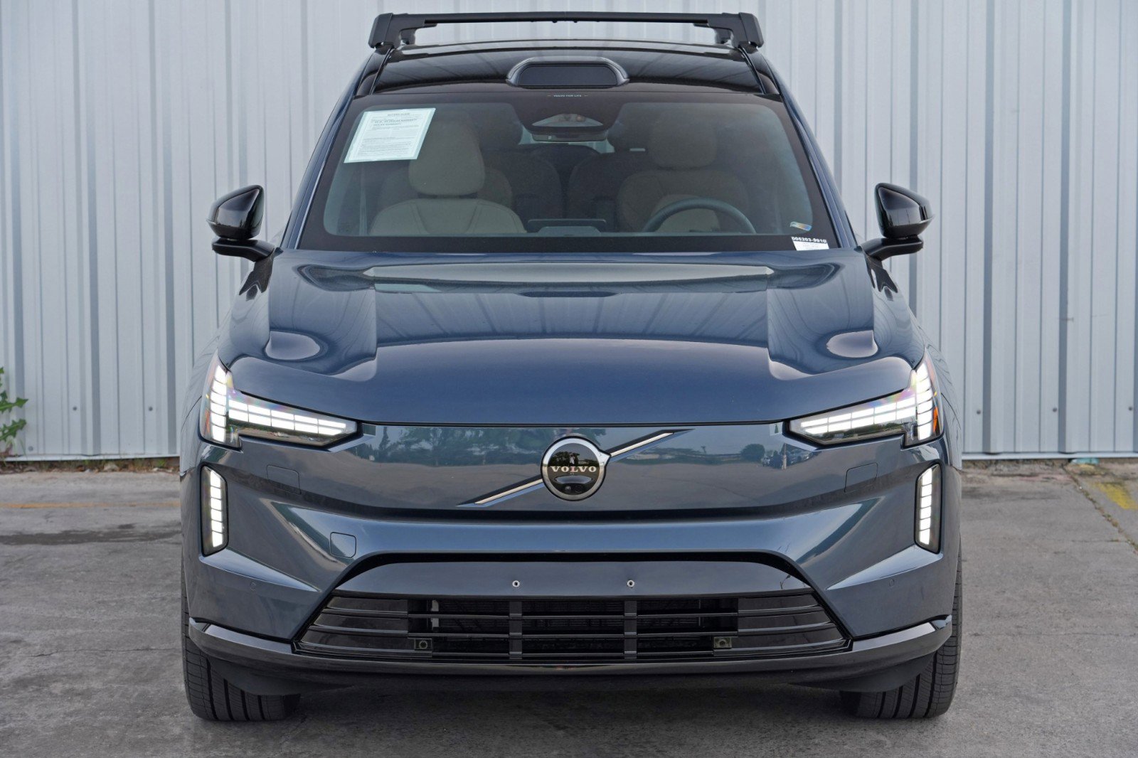Used 2025 Volvo EX90 Ultra AWD/4WD image 46